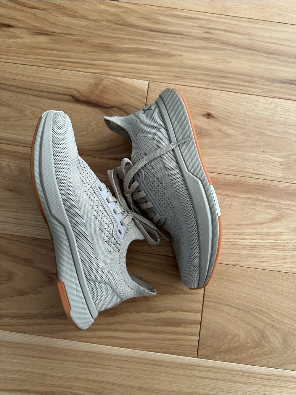 Flux Footwear - size 7 - Adapt Runner Walking Shoes - Picture 2 of 5